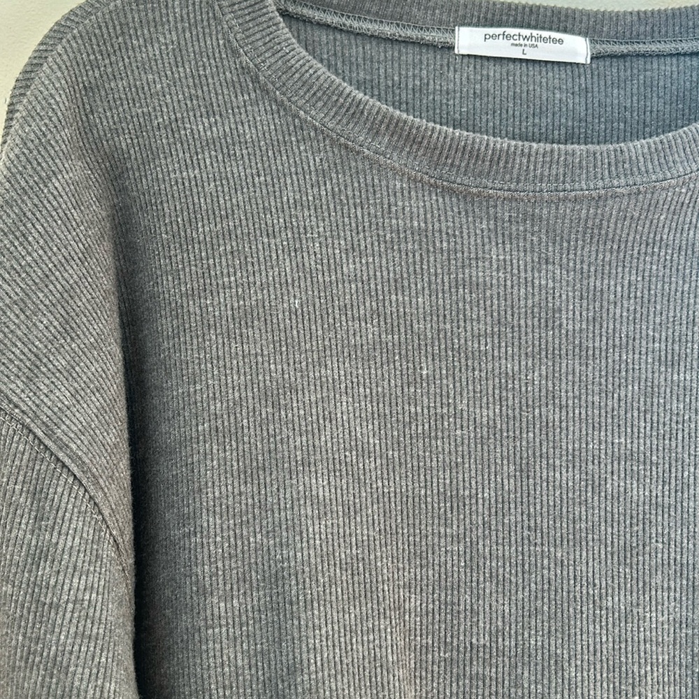 Perfect white tee isla ribbed pullover